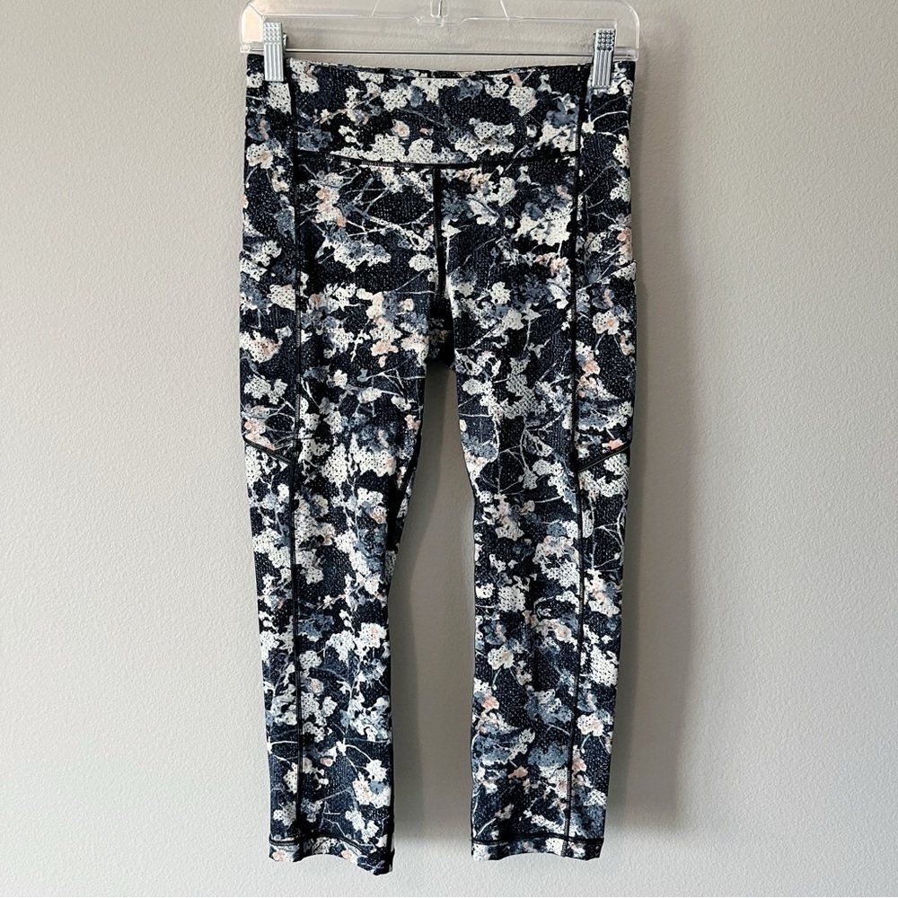 Lululemon Speed Up Crop *21” Legging Spring Bloom Floral Print Size 6 Women’s